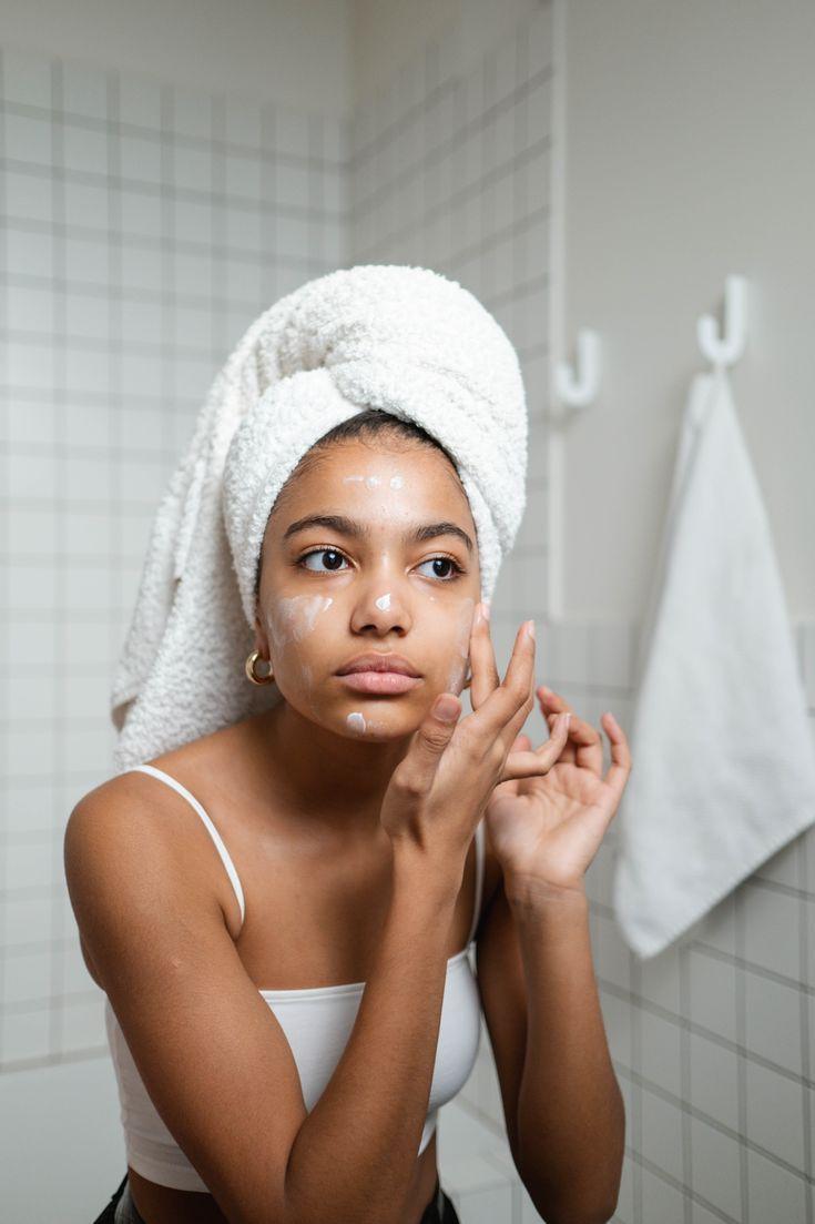 How To Layer Skin Care Products Correctly